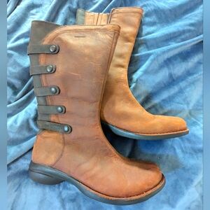Brown Merrell Zip Up Waterproof Boots Size 8
